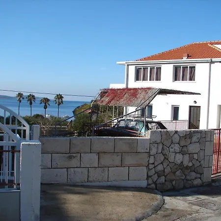 Eta Apartment
