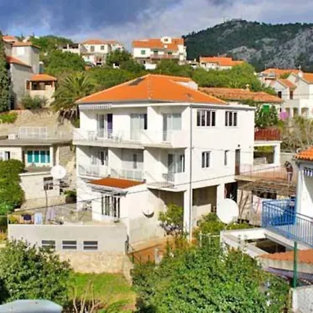 Apartment Eta