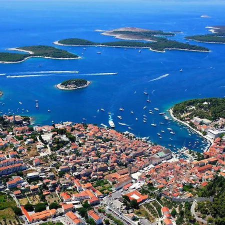 Eta Apartment Hvar Town